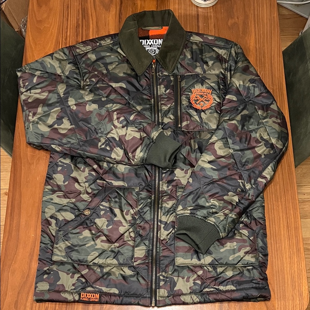 DIXXON Men's Green and Black Camouflage Jacket